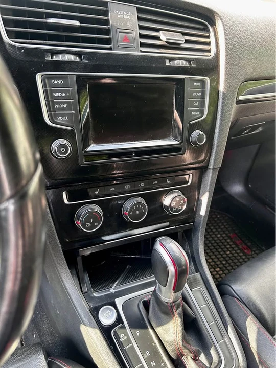2015 Volkswagen GTI Mk7 - Image 16 of 17
