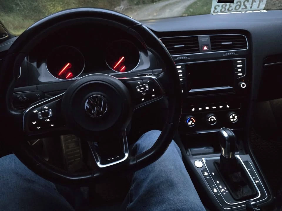2015 Volkswagen GTI Mk7 - Image 7 of 20