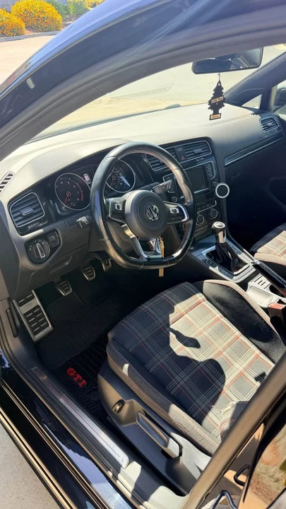 2015 Volkswagen GTI Mk7 - Image 9 of 12
