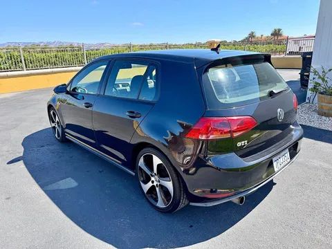 2015 Volkswagen GTI 2.0T Hatchback Sedan 4D
