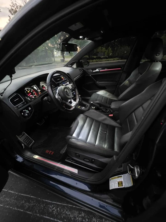 2015 Volkswagen GTI Mk7 - Image 9 of 15