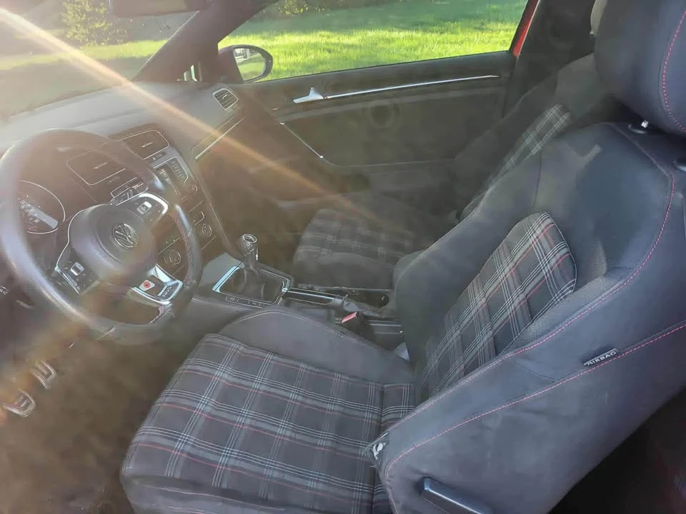 2015 Volkswagen GTI Mk7 - Image 9 of 11