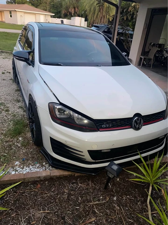 2015 Volkswagen GTI Mk7 - Image 2 of 7