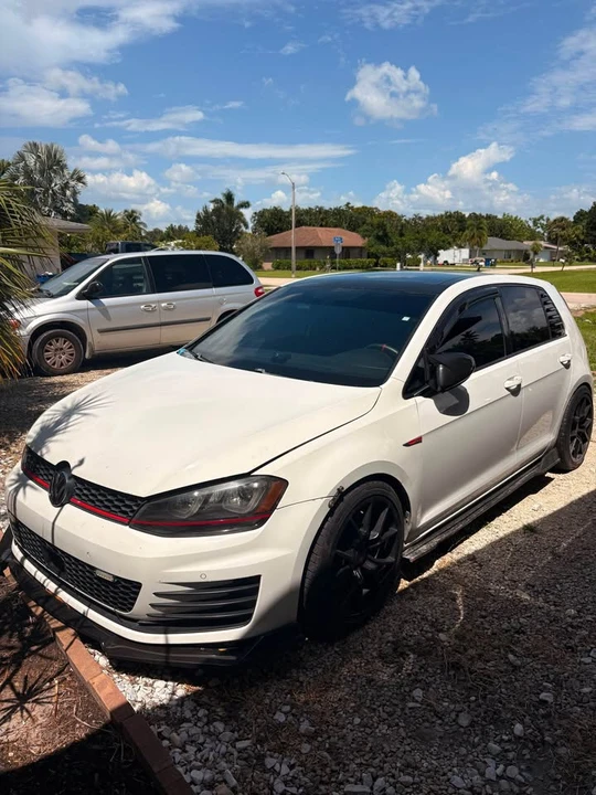 2015 Volkswagen GTI Mk7 - Image 4 of 7