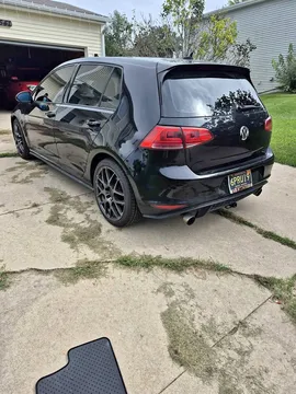 2015 Volkswagen GTI 2.0T Hatchback Sedan 4D