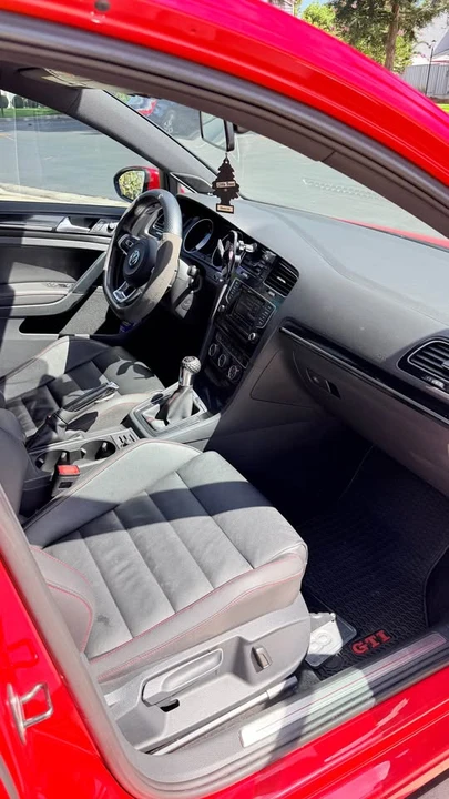 2015 Volkswagen GTI Mk7 - Image 10 of 12