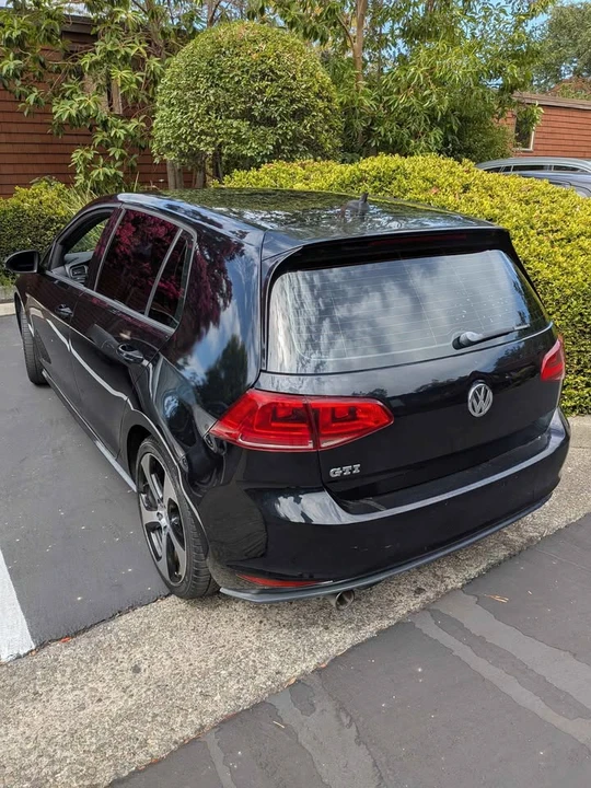 2015 Volkswagen GTI Mk7 - Image 2 of 7