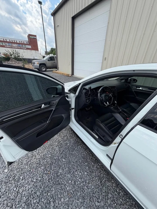 2015 Volkswagen GTI Mk7 - Image 12 of 20