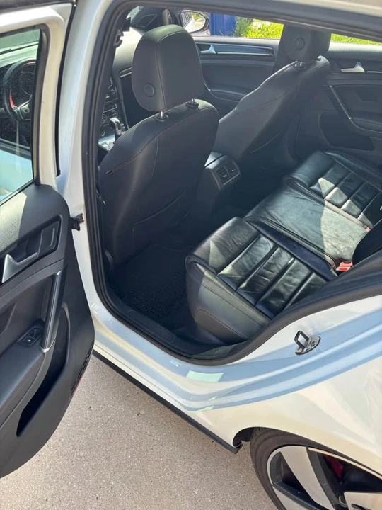 2015 Volkswagen GTI Mk7 - Image 10 of 19