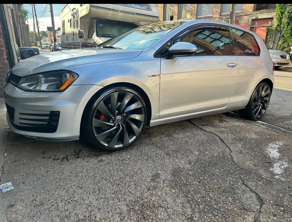 2015 Volkswagen GTI Mk7 - Image 2 of 3