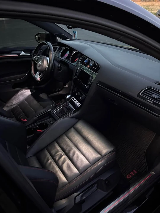 2015 Volkswagen GTI Mk7 - Image 9 of 11