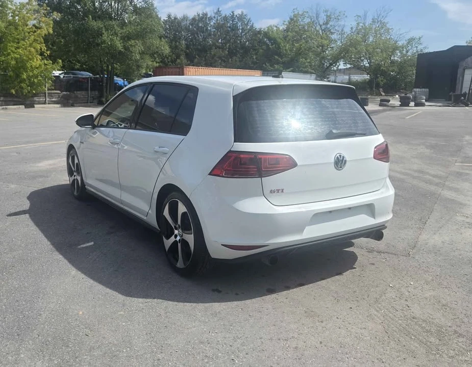 2015 Volkswagen GTI Mk7 - Image 7 of 17