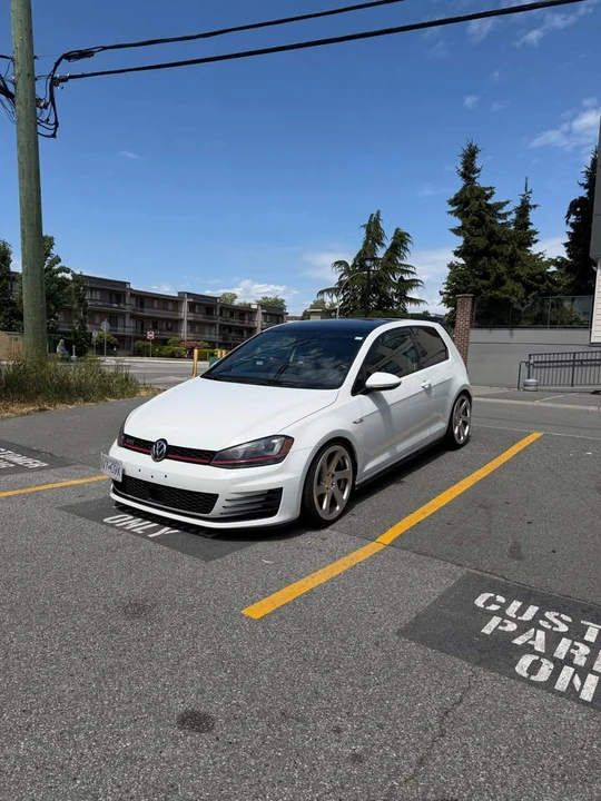2015 Volkswagen GTI Mk7 - Image 4 of 8