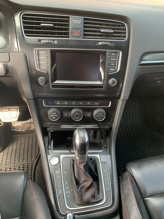 2015 Volkswagen GTI Mk7 - Image 8 of 16