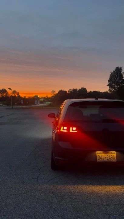 2015 Volkswagen GTI Mk7 - Image 9 of 12