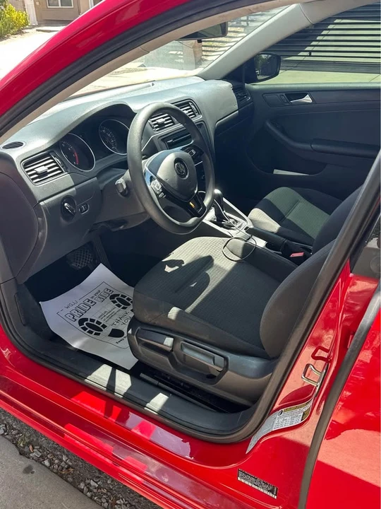 2015 Volkswagen Jetta - Image 5 of 12
