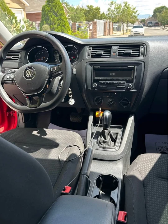 2015 Volkswagen Jetta - Image 13 of 19