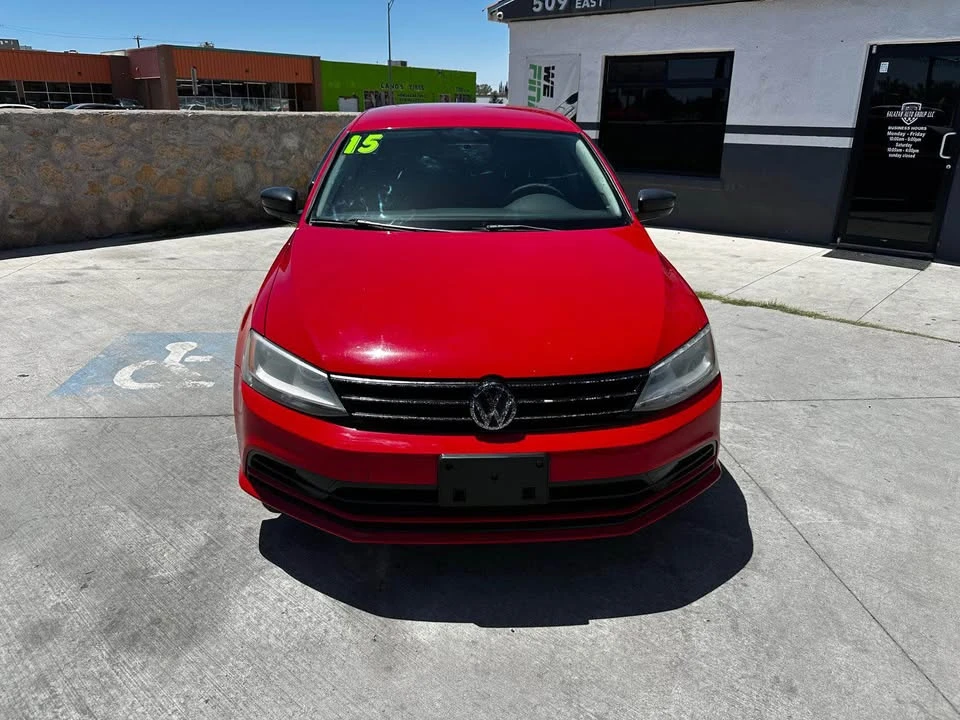 2015 Volkswagen A6 Jetta - Image 2 of 9