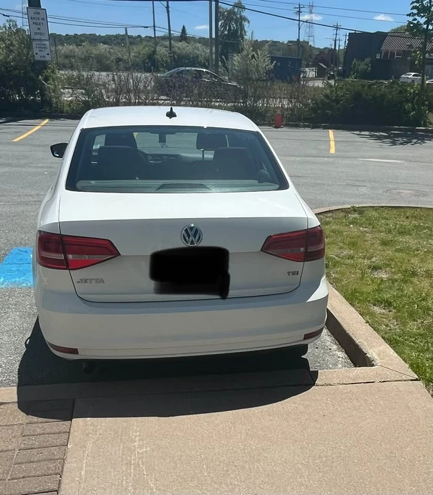 2015 Volkswagen Jetta - Image 3 of 6