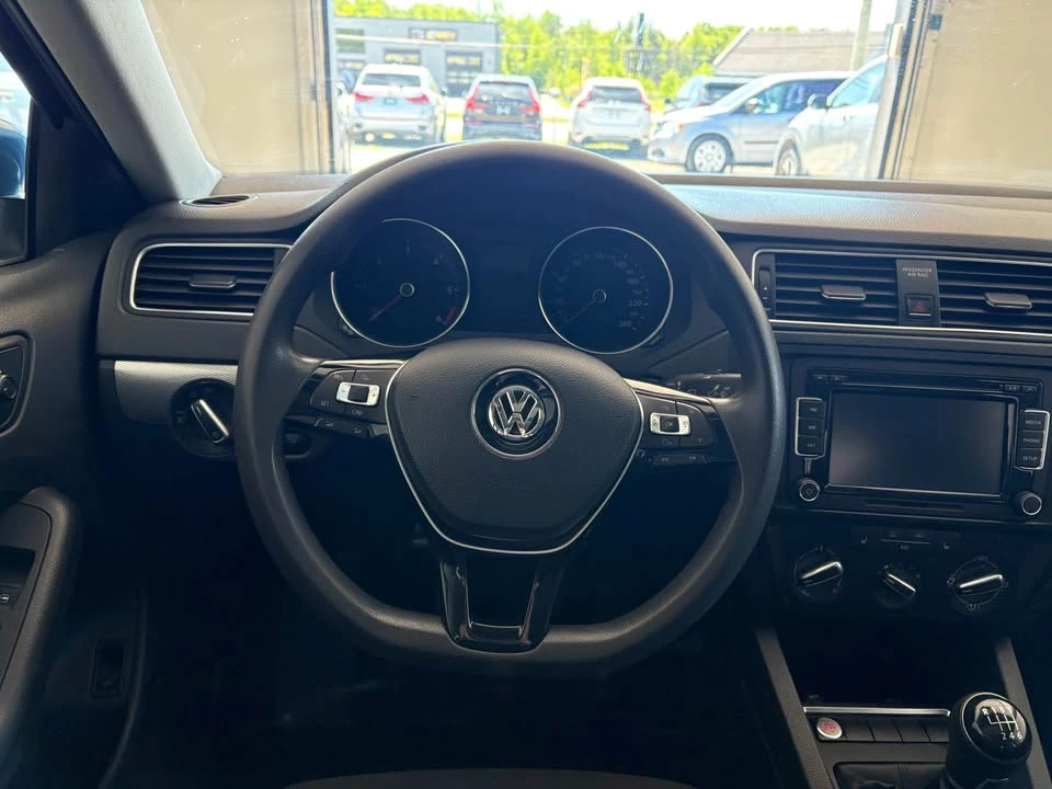2015 Volkswagen Jetta - Image 7 of 8