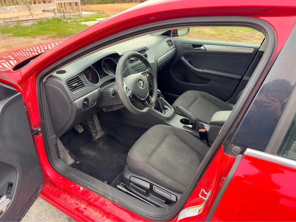 2015 Volkswagen A6 Jetta - Image 9 of 14