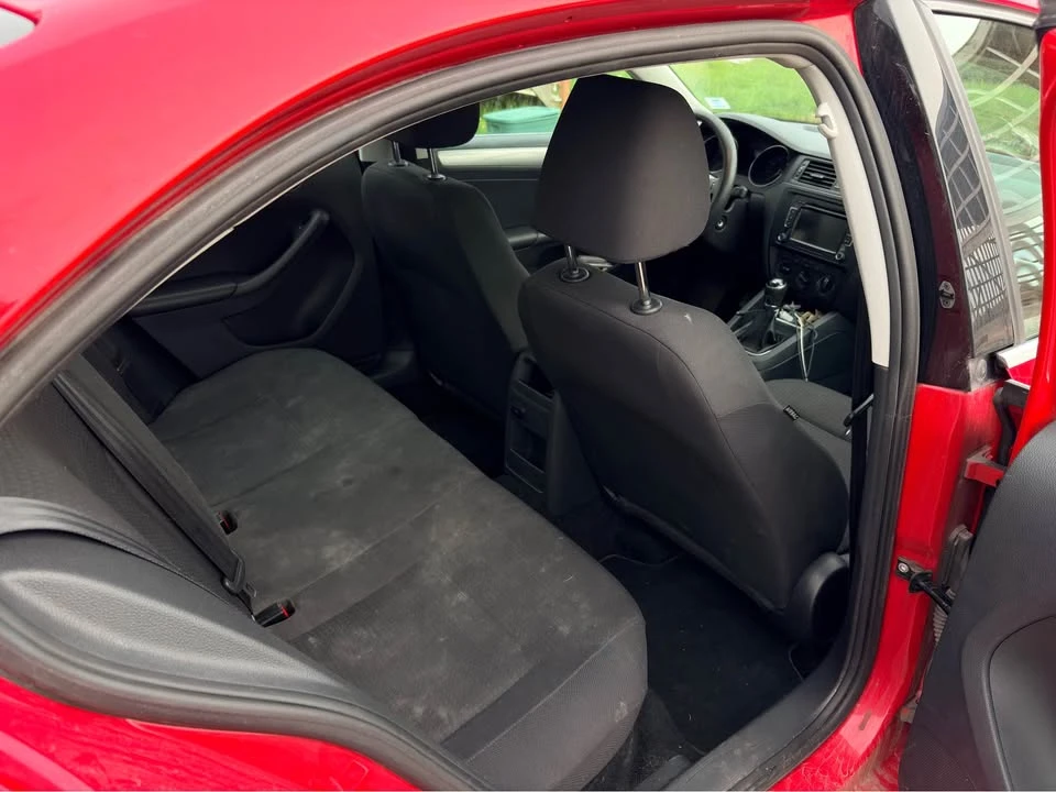 2015 Volkswagen A6 Jetta - Image 12 of 14