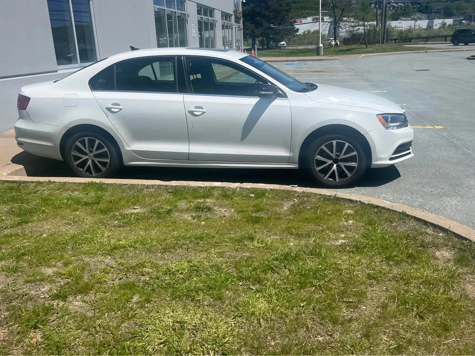 2015 Volkswagen Jetta - Image 4 of 6
