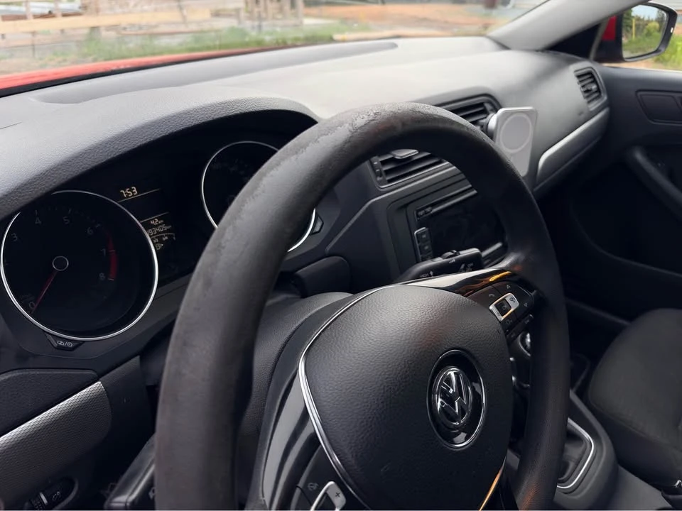 2015 Volkswagen A6 Jetta - Image 10 of 14