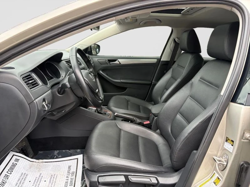 2015 Volkswagen A6 Jetta - Image 10 of 12