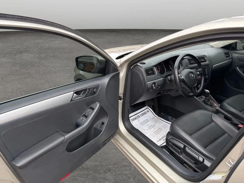 2015 Volkswagen A6 Jetta - Image 9 of 12