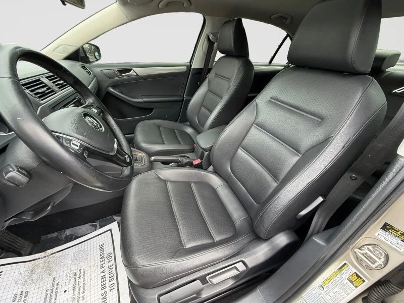 2015 Volkswagen A6 Jetta - Image 11 of 12