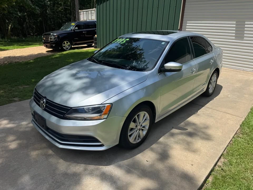 2015 Volkswagen A6 Jetta - Image 2 of 16