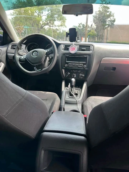 2015 Volkswagen A6 Jetta - Image 11 of 14