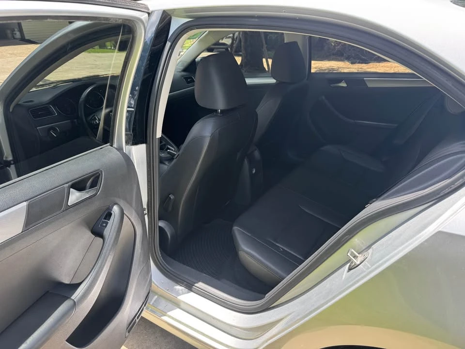 2015 Volkswagen A6 Jetta - Image 14 of 16