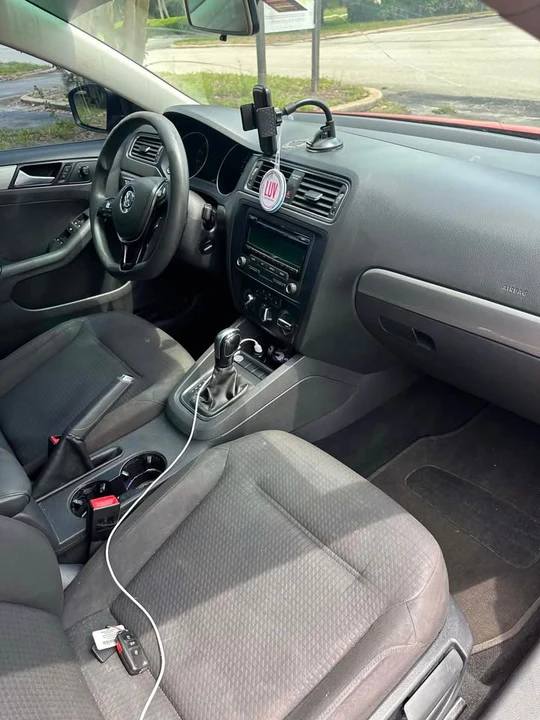 2015 Volkswagen A6 Jetta - Image 9 of 14