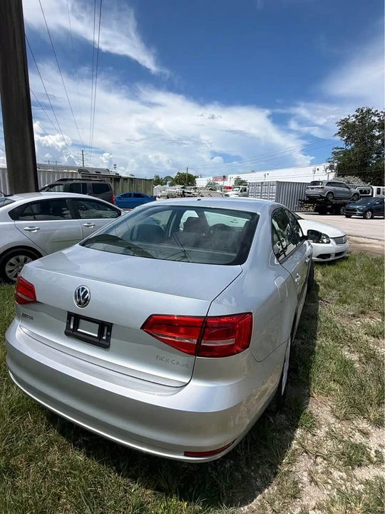 2015 Volkswagen A6 Jetta - Image 7 of 12