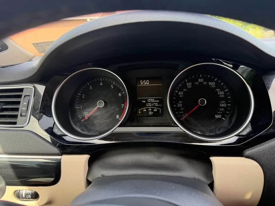 2015 Volkswagen A6 Jetta - Image 12 of 12