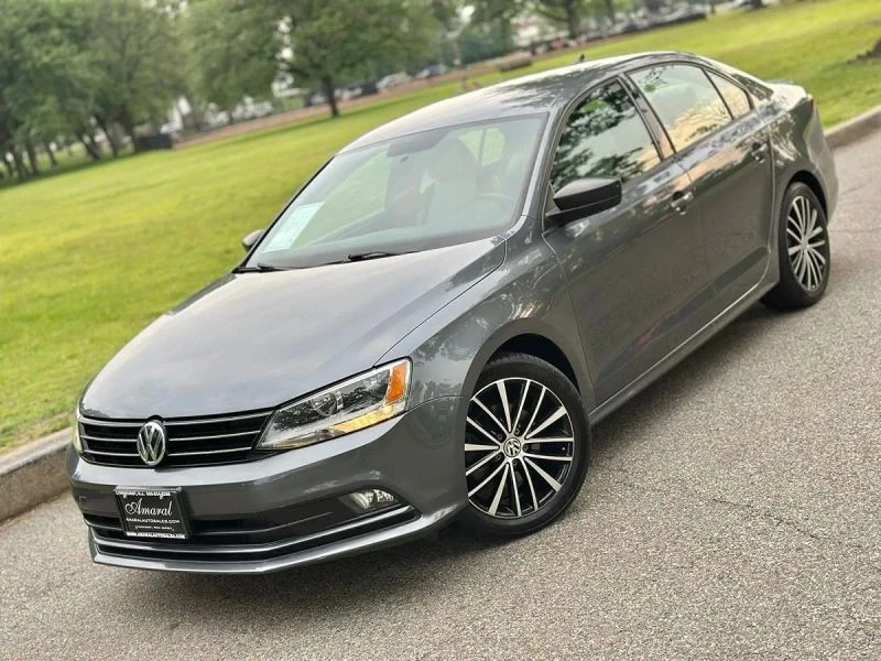 2015 Volkswagen A6 Jetta - Image 2 of 12