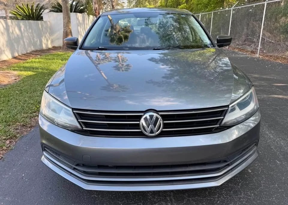2015 Volkswagen A4 Jetta - Image 2 of 16