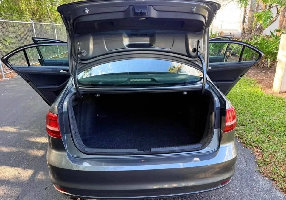 2015 Volkswagen A4 Jetta - Image 9 of 16