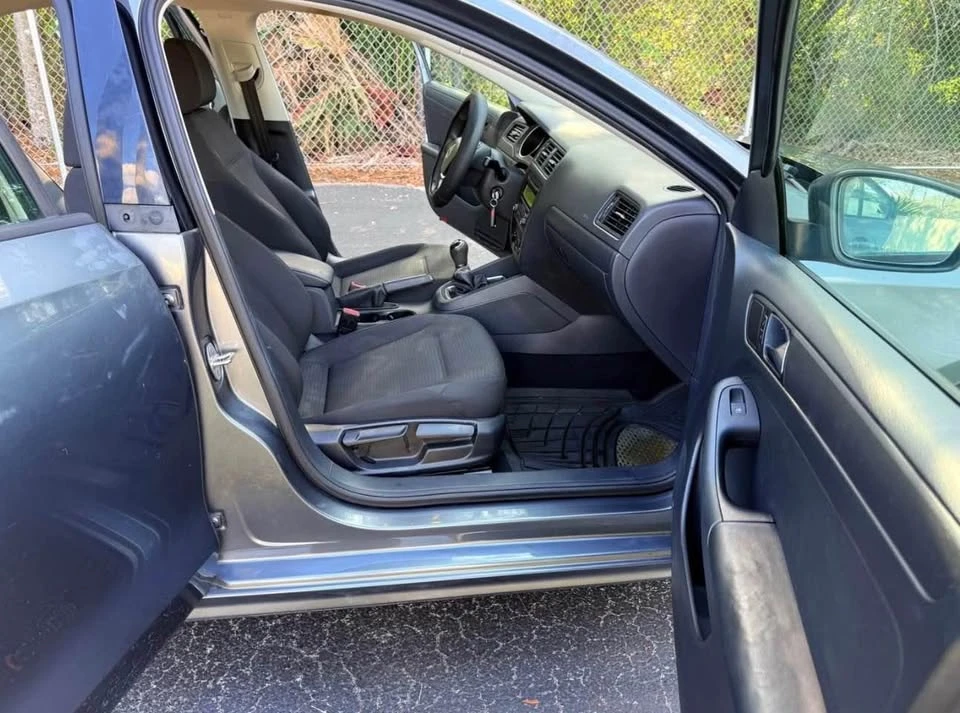 2015 Volkswagen A4 Jetta - Image 8 of 16