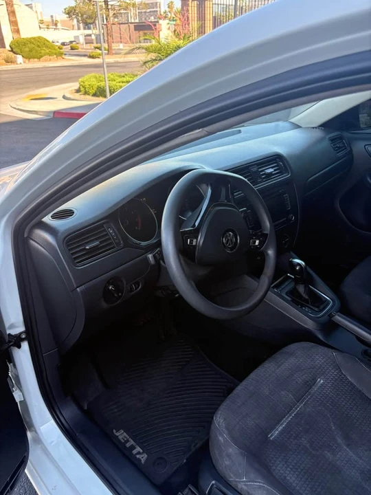2015 Volkswagen A6 Jetta - Image 8 of 11