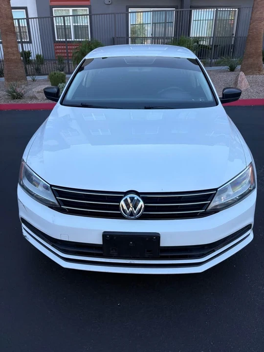2015 Volkswagen A6 Jetta - Image 2 of 11