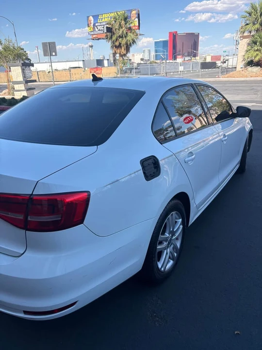2015 Volkswagen A6 Jetta - Image 5 of 11