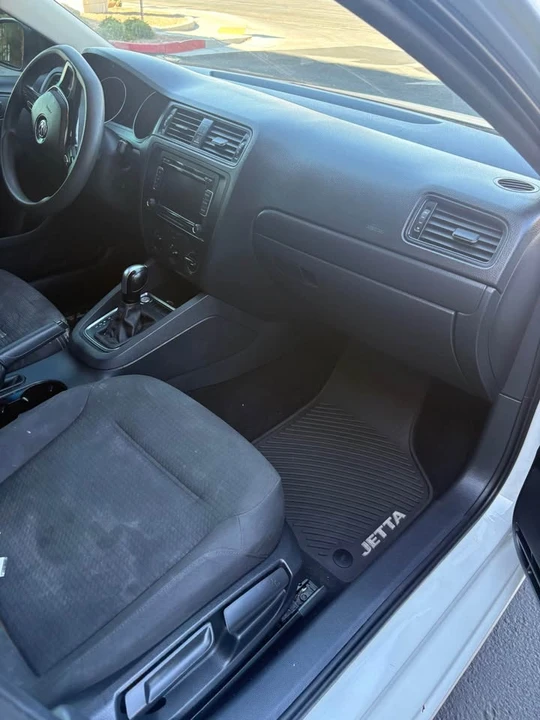 2015 Volkswagen A6 Jetta - Image 10 of 11