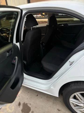 2015 Volkswagen A6 Jetta - Image 12 of 21
