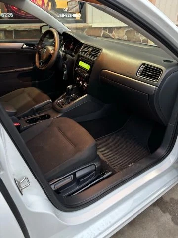 2015 Volkswagen A6 Jetta - Image 9 of 21