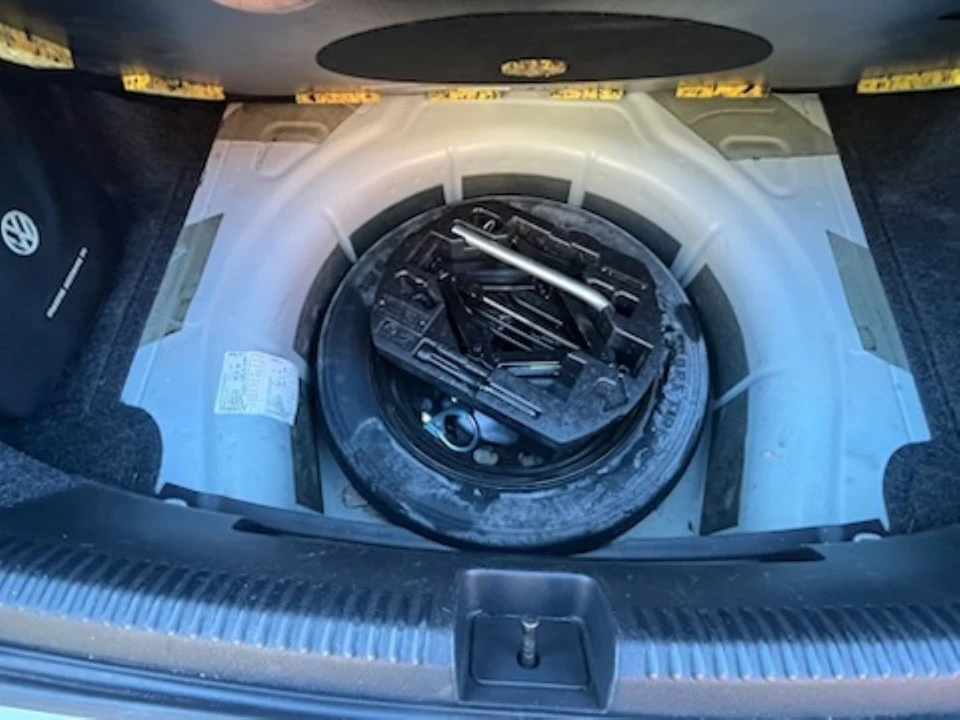 2015 Volkswagen A6 Jetta - Image 9 of 12