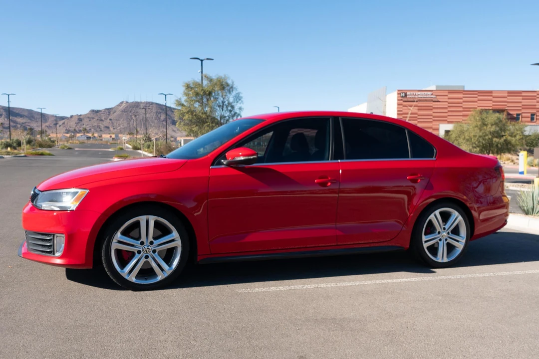 2015 Volkswagen A6 Jetta - Image 11 of 31