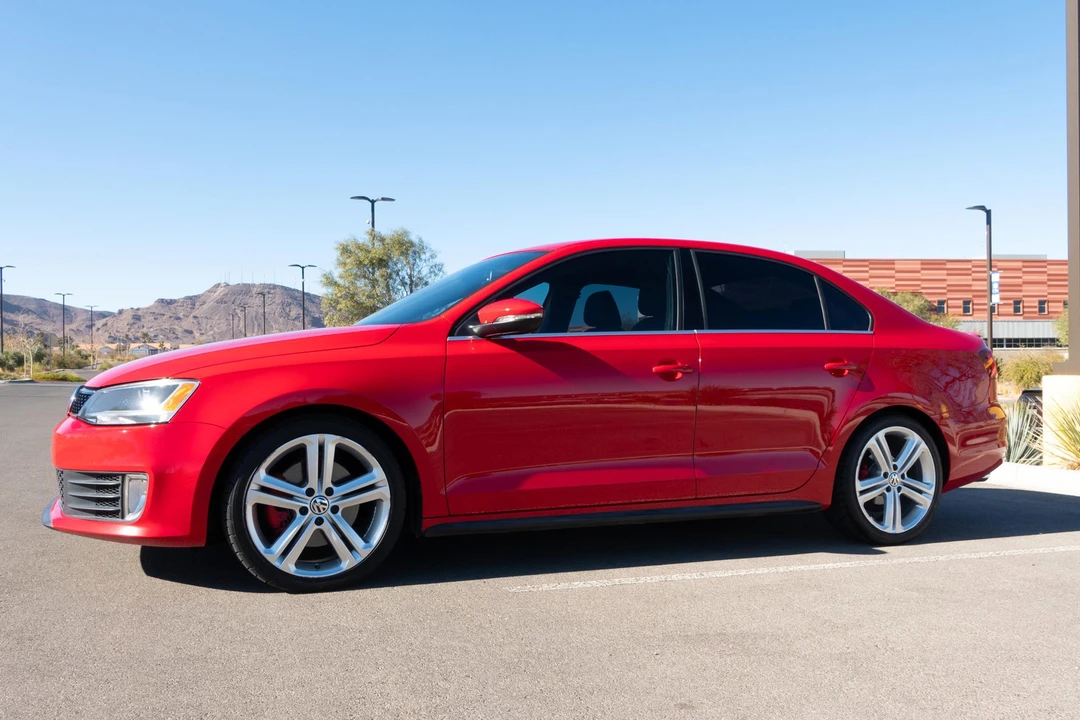 2015 Volkswagen A6 Jetta - Image 10 of 31